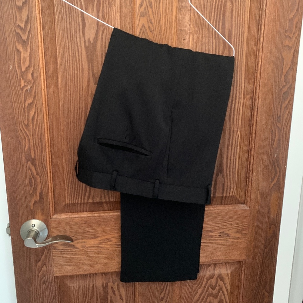 Black pleated dress pants